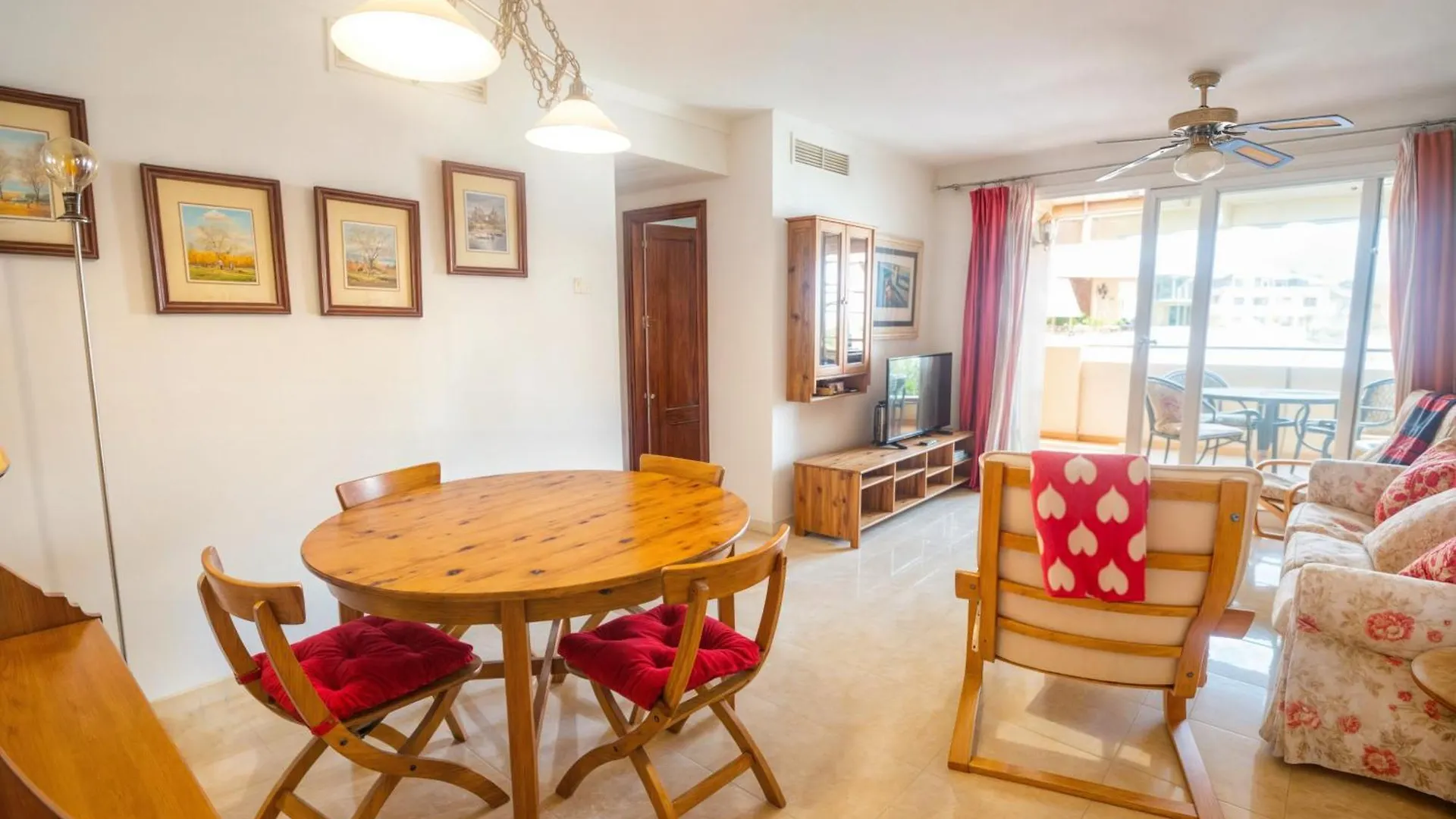 Apartment Central Park-Coastal Refuge By The Beach Estepona Spain